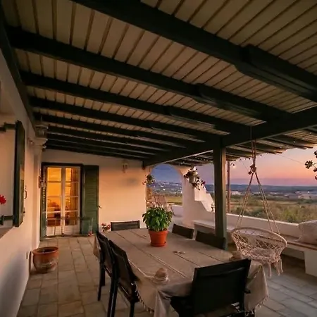 Ioanna Villa *